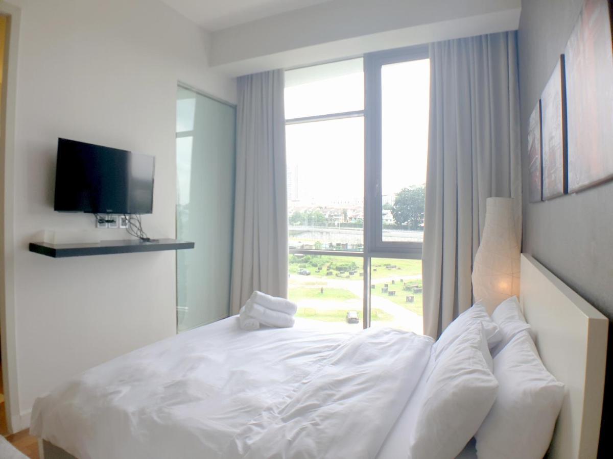 The Signature & Mont Kiara Apartment