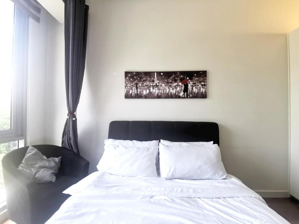 The Signature & Mont Kiara Pangsapuri *